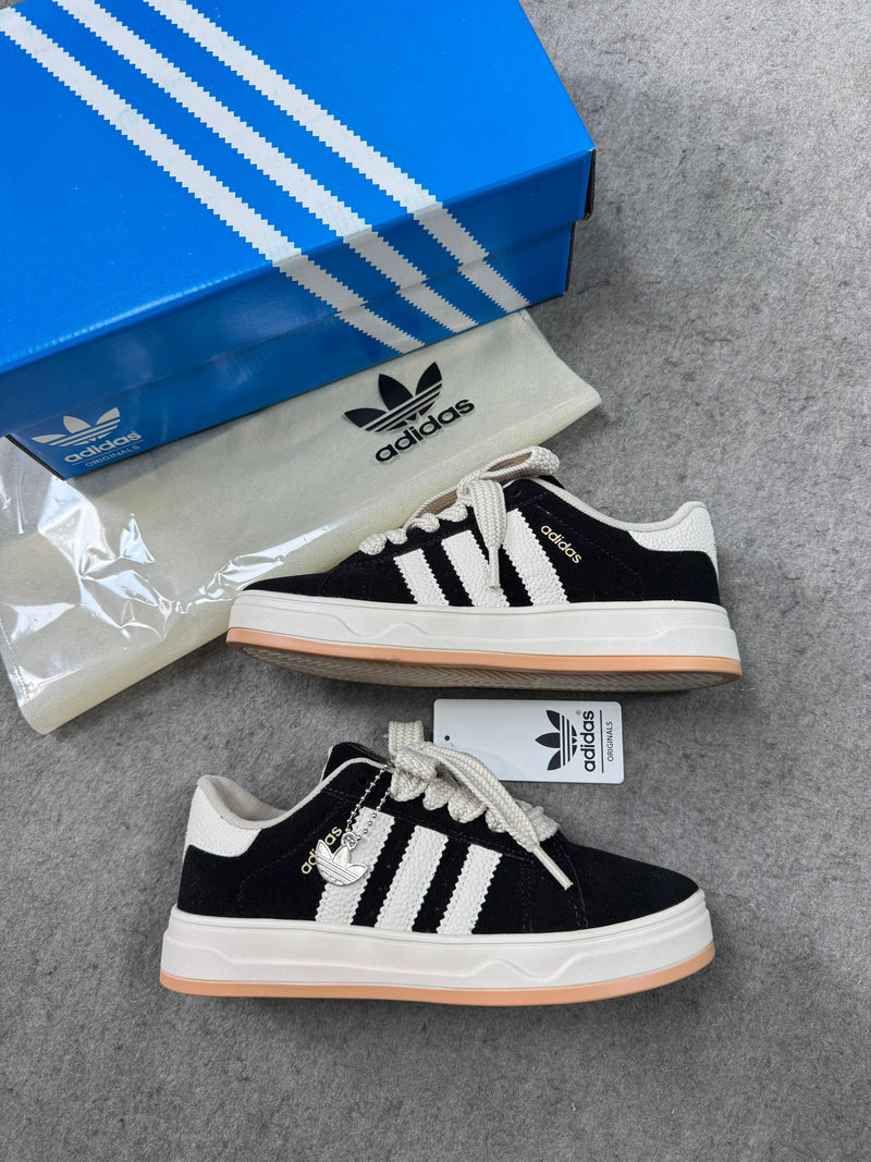 Tênis Adidas Blum