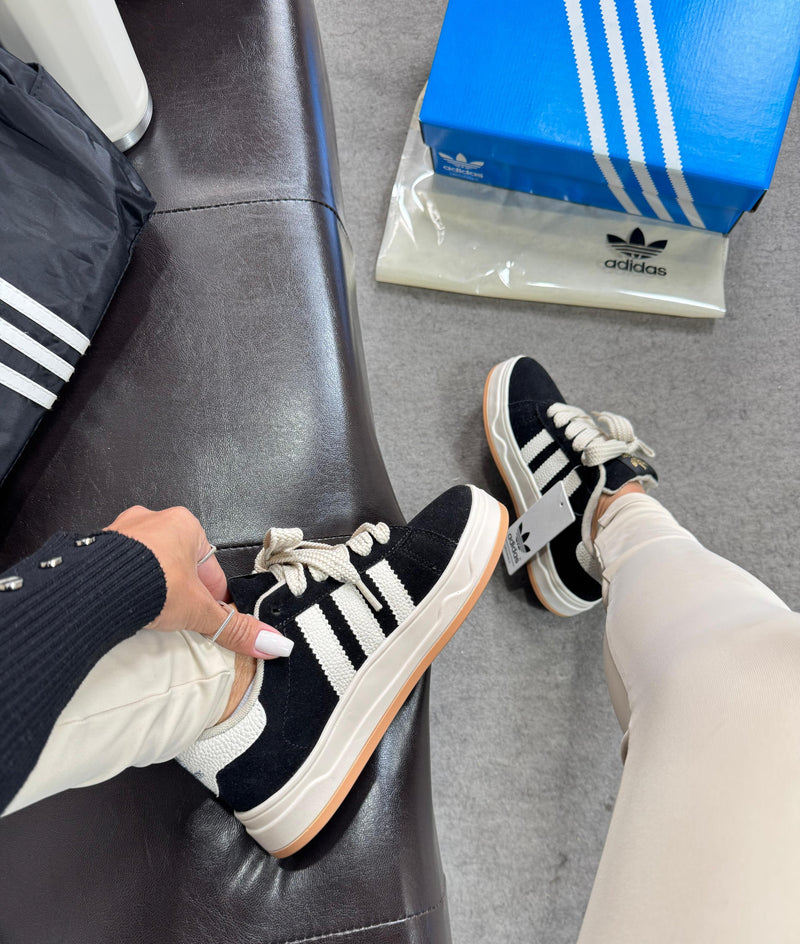 Tênis Adidas Blum